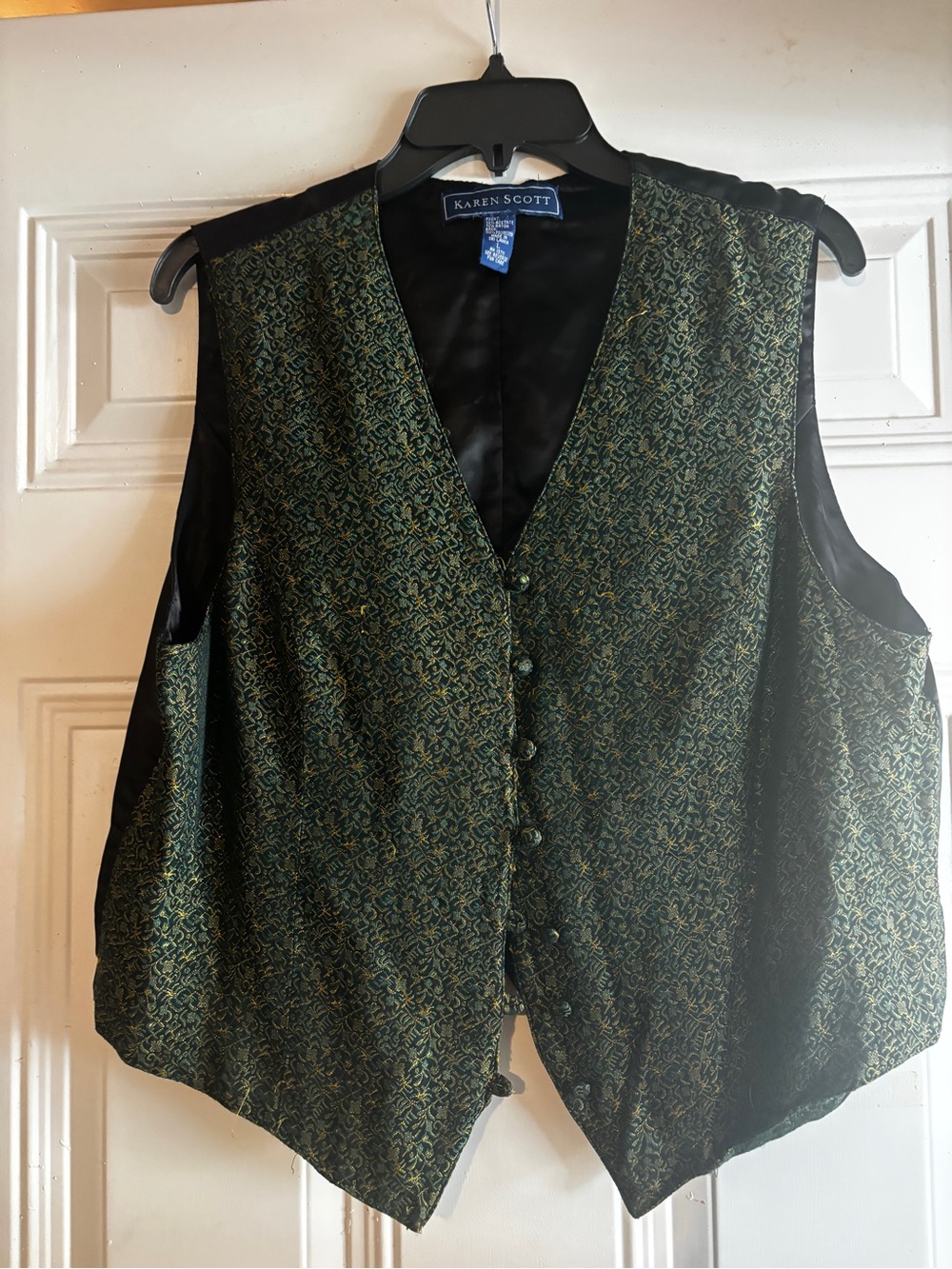 Karen Scott Women’s Vintage Green and Gold Patterned Brocade Vest